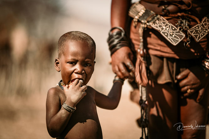 himba junge epupa kaokoveld namibia