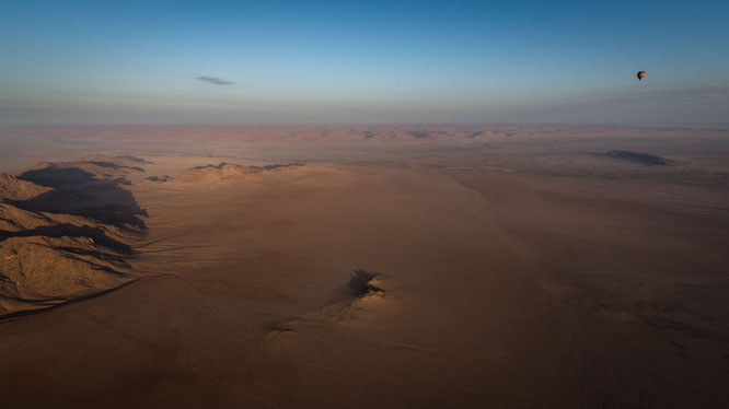 balloon safari namib sky - namib naukluft park sossusvlei Namibia 2015, nikon d810, 14mm, f9, 1/250 sec., iso 100
