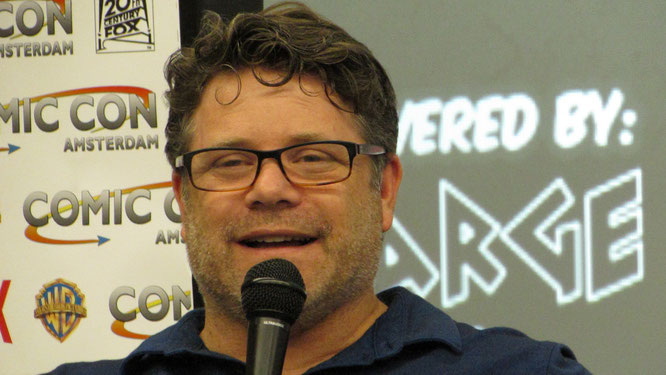 Sean Astin, known for The Goonies (Mikey), The Lord of the Rings (Sam), Stranger Things (Bob) and more, during his panel at Comic Con Amsterdam 2016