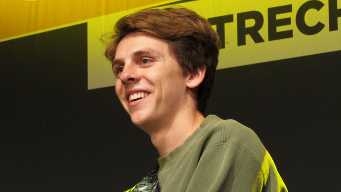 Jacob Bertrand at comic con