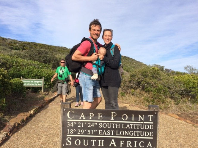 Mit Baby in Elternzeit nach Afrika reisen: Familie verrät die besten Tipps zur Planung, Fliegen mit Baby , Reiseapotheke und mehr.
