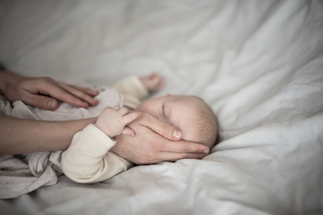 Tipps vom Fotografen für tolle Babyfotos mit dem Smartphone auf Mama-Blog Patschehand.de