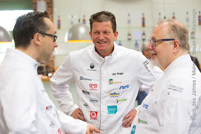 Die technische Jury und Moderatoren in Bestlaune freuen sich auf das erste Vorfinale.