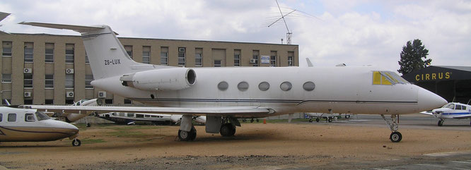 08-02-2016 - ZS-LUX (GIII, 327) - Lanseria International Airport, South Africa - (C) R. Verhaegh