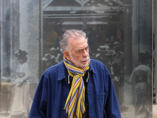 Francis Ford Coppola, lors du tournage de "Sortie des usines Lumière", qu'il a dirigé  - Festival Lumière 2019 - Photo © Anik Couble 
