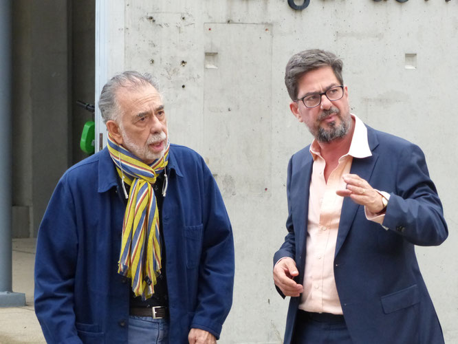 Francis Ford Coppola et son fils Roman, lors du tournage de "Sortie des usines Lumière", dirigé par Francis Ford Coppola - Festival Lumière 2019 - Photo © Anik Couble 