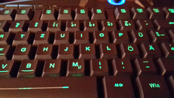 CSL USB Gaming Tastatur mit Beleuchtung