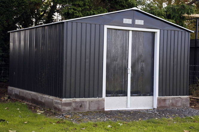 Cultercullen shed with double doors pitched roof and coloured gray
