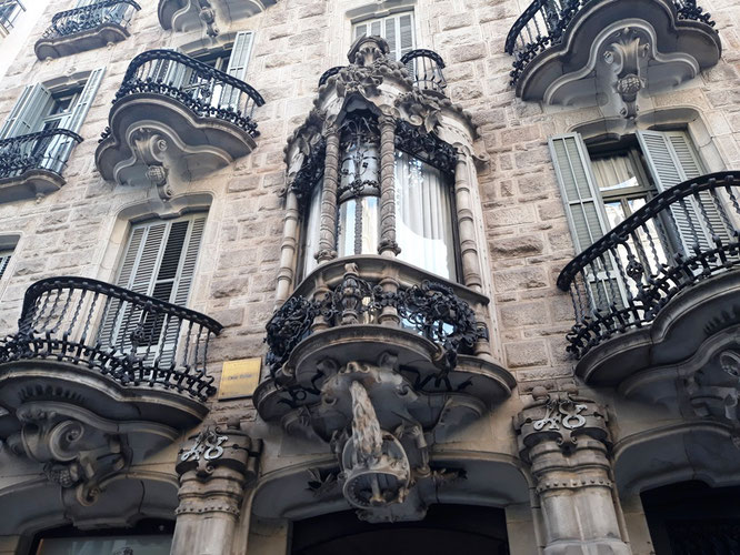 Барселона-Экскурс экскурсии и гиды в барселоне