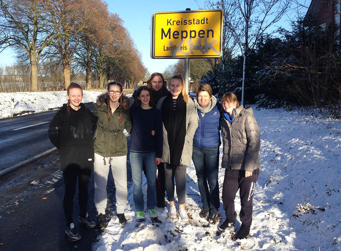 Der bekannte „Stau bis nach Meppen“ hielt sich in Grenzen und so war Zeit für ein kleines Erinnerungsfoto.