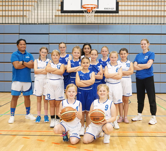 Die wU12 und ihre Coaches in der Saison 2025/26. (Foto: Fromme)