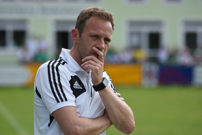 Trainer: Tobias Stadler