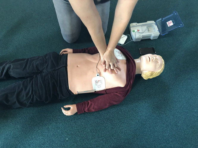 Cursus reanimatie en cursus AED bediener