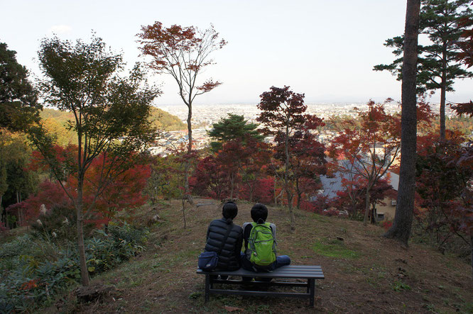 上越の秋を満喫する親子。かけがえのない故郷を、心身ともに焼きつける。なぜか、自然と勇気がわいてきた！