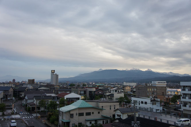 やっぱり、ヨーカドーの屋上は落ち着きます。でも、今年の夏の暑さがきがかりです