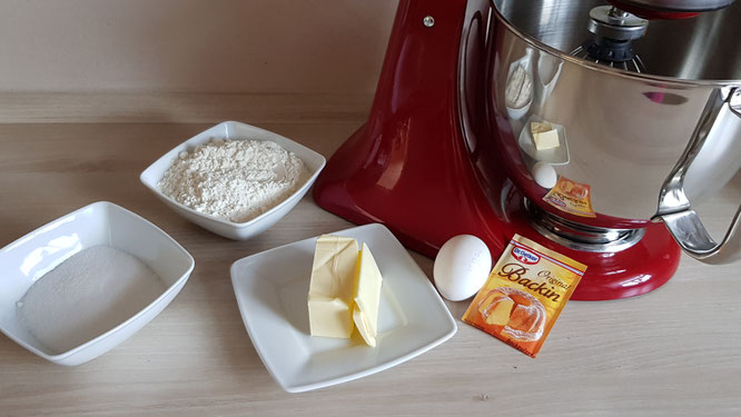 Die Zutaten für den Boden des Käsekuchen