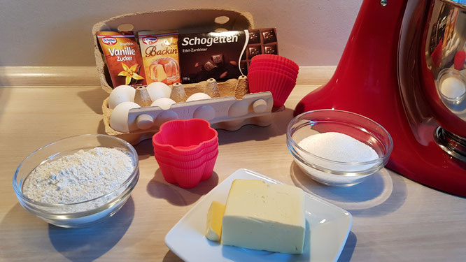 Die Zutaten für eure Schokomuffins