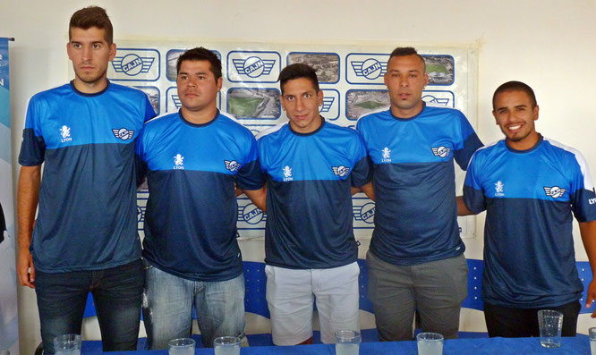 Newbery presentó a sus refuerzos foráneos: Abetti, Gómez, Sergi, Robles y González Blanco.