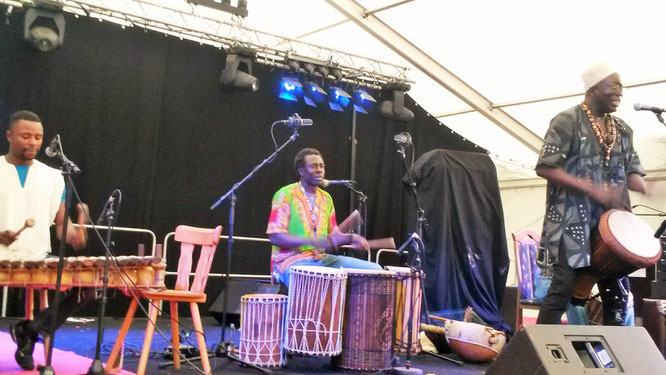 Afrikanische Band Djembe Afrika