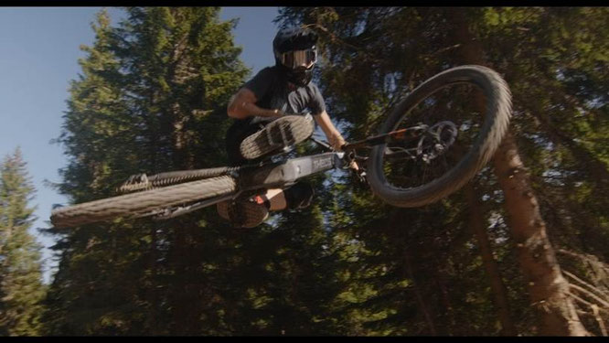 KELLYS THEOS i Serie