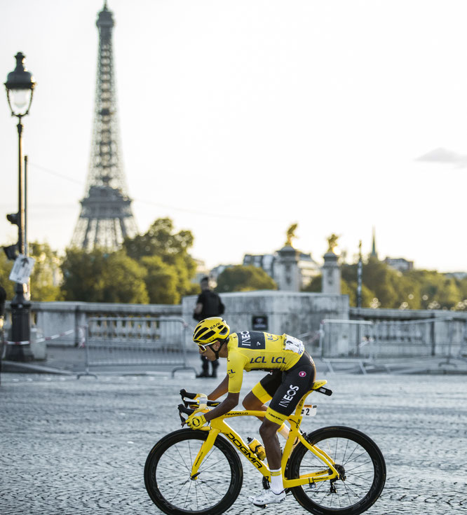 Egan Bernal als jüngster von 106 Gewinnern des „Grande Boucle“  ©Poci´s