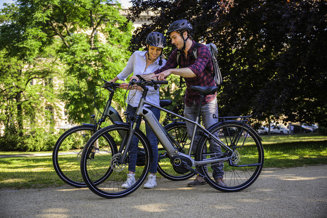 Das Bluetooth-fähige XT2.0 Display kann mit der eBike App gekoppelt werden und bietet somit erweiterte Funktionen wie z.B. Navigation, Wetter-Informationen und Topographie abhängige Reichweitenkalkulation. Foto: Continental