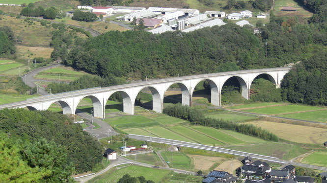竹田城より虎臥城大橋を望む（2024/10/25）