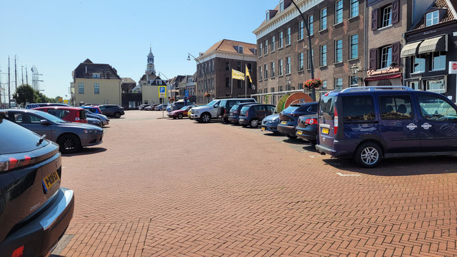 Parkeerplaats Van Heutszplein.