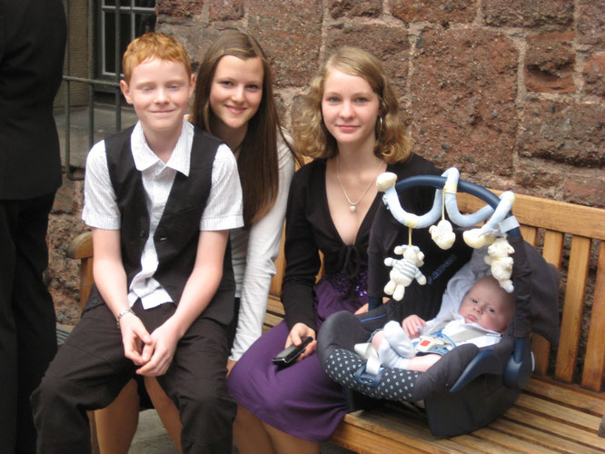 ...mit meiner Cousine Julia, meiner Schwester Jennifer und meinem kleinen Bruder Jonas...