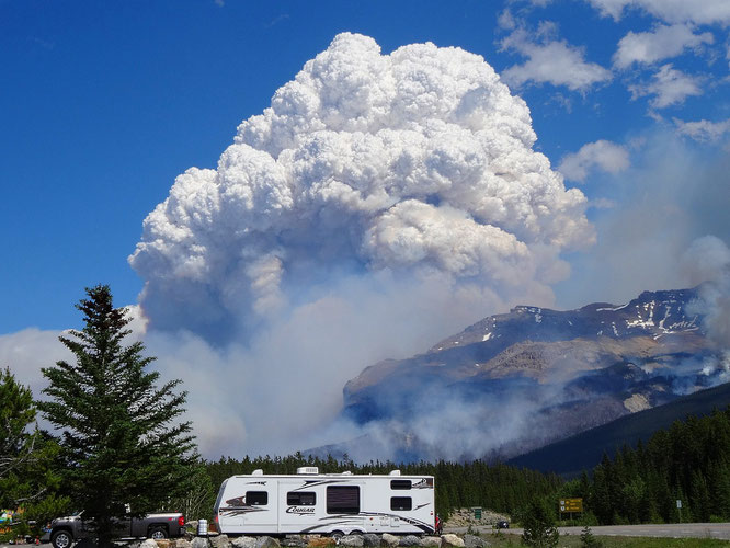 Vulkanausbruch? Nein Waldbrand im Jasper