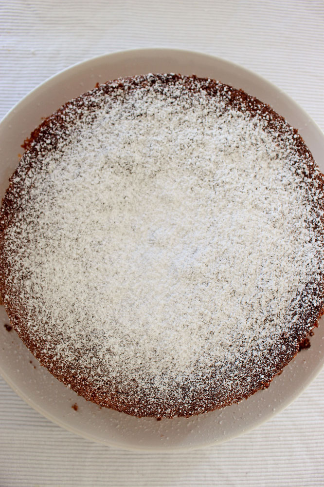 BIld: Rezept für Orangenkuchen, ein einfacher und leckerer Kuchen mit Orangensaft; gefunden auf www.partystories.de