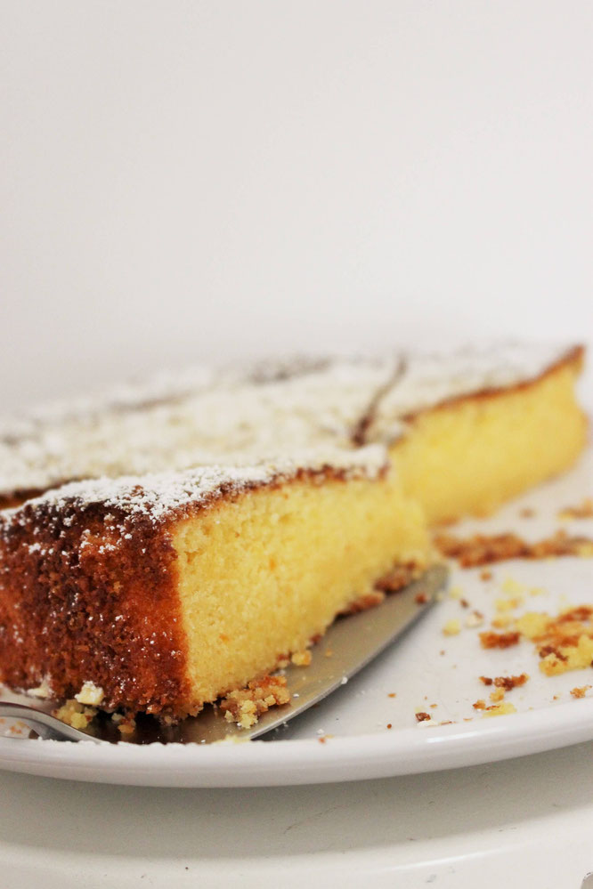 BIld: Rezept für Orangenkuchen, ein einfacher und leckerer Kuchen mit Orangensaft; gefunden auf www.partystories.de