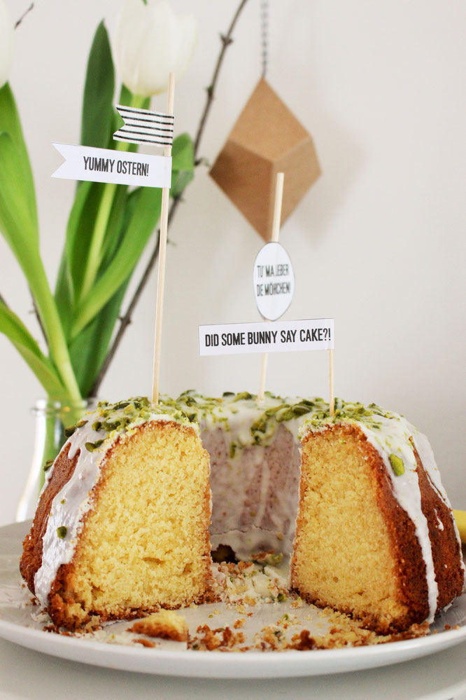 Bild: Eierlikör Kuchen Rezept, dieser einfache Eierlikör-Gugelhupf schmeckt besonders gut im Frühling und an Ostern; gefunden auf www.partystories.de