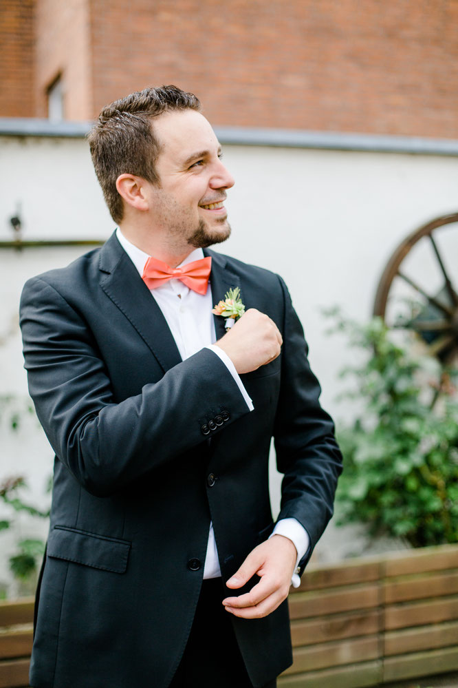 Bild: Tipps und Ideen für eine DIY Hochzeit im urban-industrial Stil, echte Tipps von einer echten Braut nicht nur für eine Sommer Hochzeit, Inspirationen einer echten Hochzeit mit freier Trauung in Düsseldorf, gefunden auf www.partystories.de