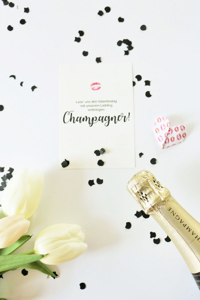 Bild: DIY Geschenk Idee zum Valentinstag für Sie und Ihn, die Freundin, Mutter, Vater oder Kollegen. Hier gibt's kreative Freebie Karten und Poster als Bastelvorlage zum runterladen, ausdrucken und verschenken; www.partystories.de
