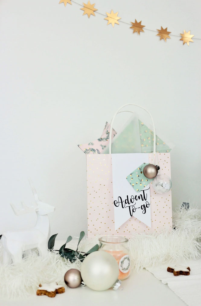 Bild: DIY Geschenk Idee für Advent und Weihnachten to-go, in der Tüte - ein kreatives Motto Geschenk für Advent und Weihnachten zum selber basteln mit Freebie Bastelvorlage für Geschenkanhänger zum ausdrucken, gefunden auf www.partystories.de