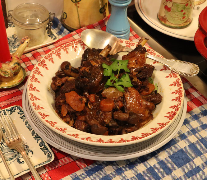 Véritable Coq au Vin à l'ancienne - Mère Mitraille - Gourmandises TV 