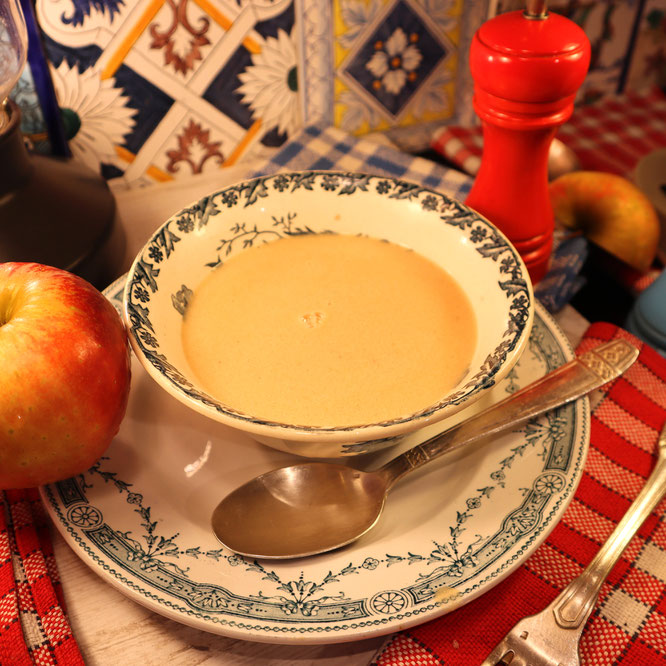 SAUCE NORMANDE AU CIDRE Mère Mitraille pour Volaille, poisson, viande blanche - Gourmandises TV