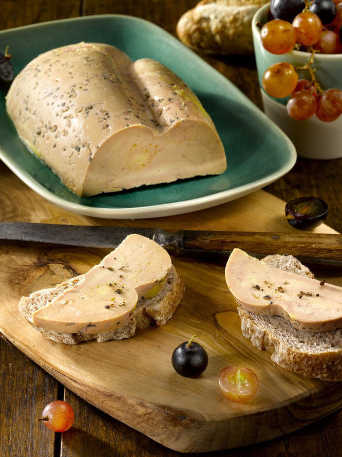 TESTS PRODUITS Gourmandises TV : Foie Gras de Canard mi-cuit Paysans de Gascogne - (Photo Pain Vin Company)