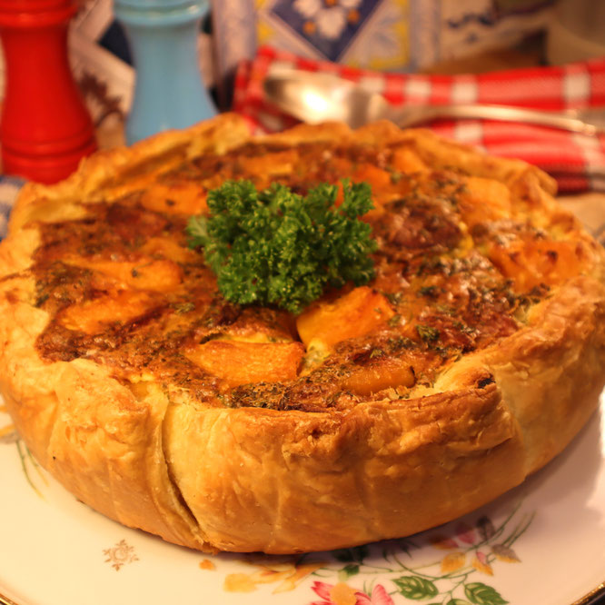 TARTE BUTTERNUT SAUCISSE DE MORTEAU - Gourmande et automnale à souhait sur Gourmandises TV
