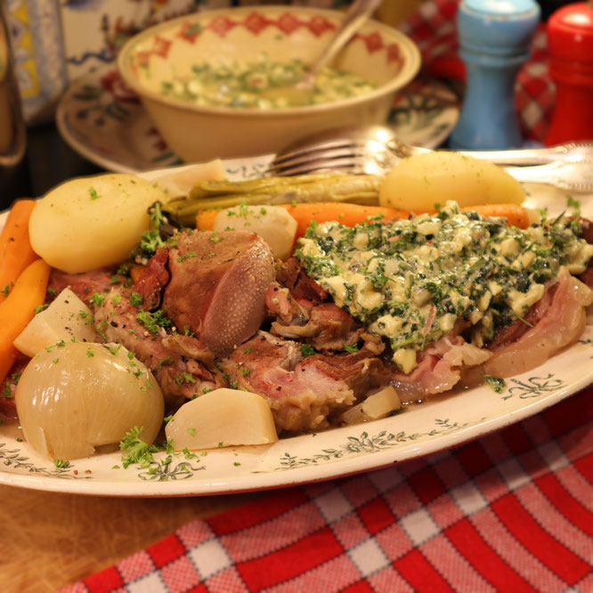 Ma TÊTE DE VEAU SAUCE GRIBICHE - Le plat français dont on raffole - Quel goût ! sur Gourmandises TV 