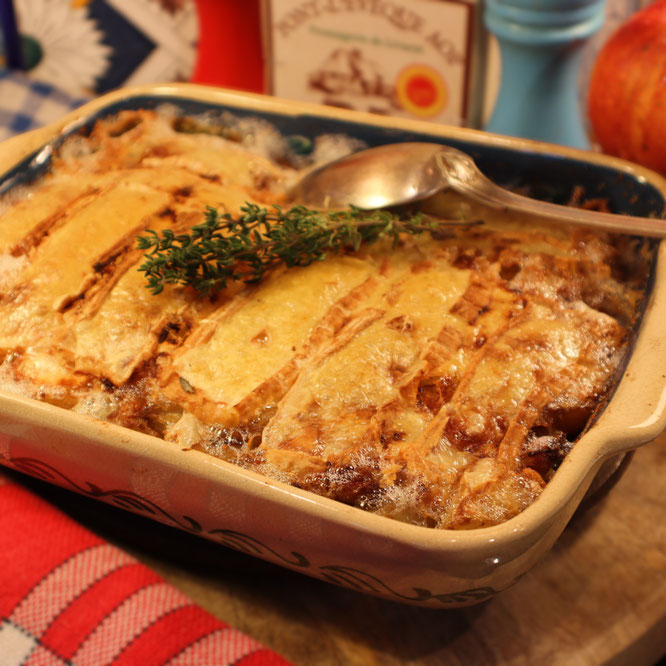 GRATIN DE POMMES DE TERRE AU PONT-L'ÉVÊQUE - Normand et redoutable ! sur Gourmandises TV 