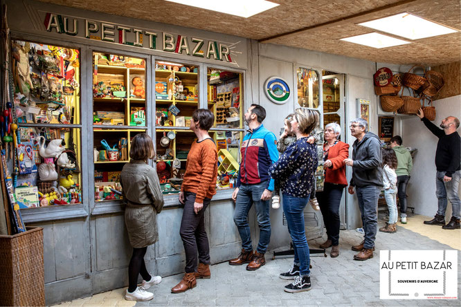 Commerce des années 1960 - vintage - Bazar touristique - musée du Veinazès