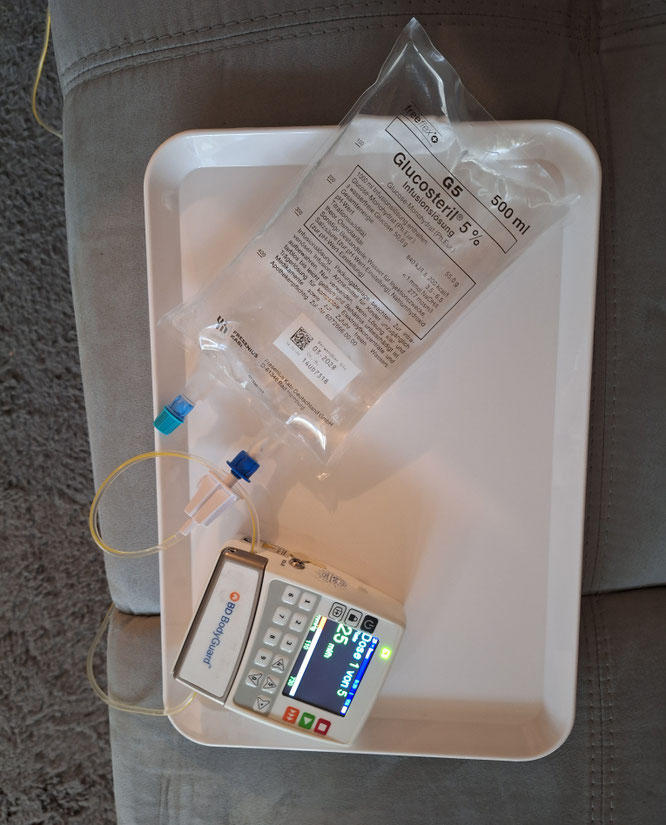 Medizinisches Equipment zur Infusionstherapie, Nexviadyme und Pumpe
