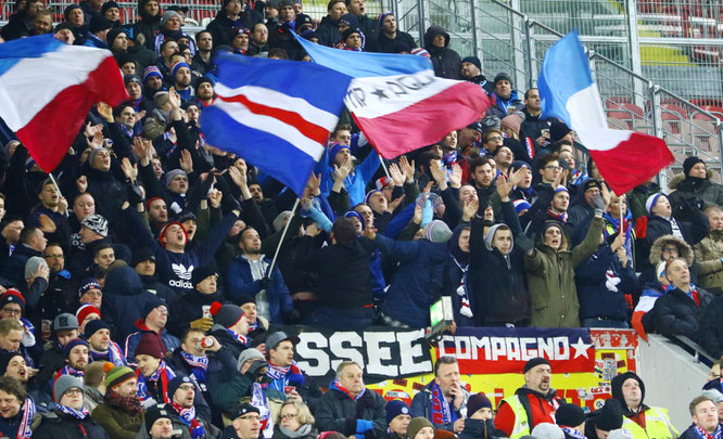Kieler Fans in Kaiserslautern. Foto: PN