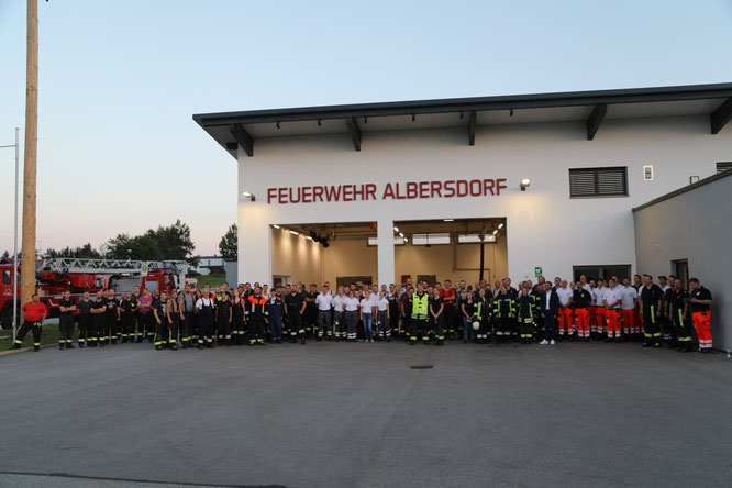 Gruppenfoto der Großübung in Albersdorf am 8. Juli 2024