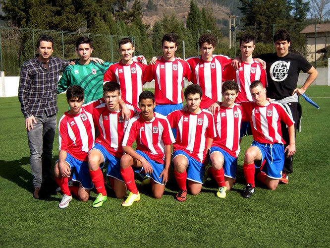 El Cadete A logró el domingo un importante y agónico triunfo ante el San Viator. Foto: Koldo Zurimendi.
