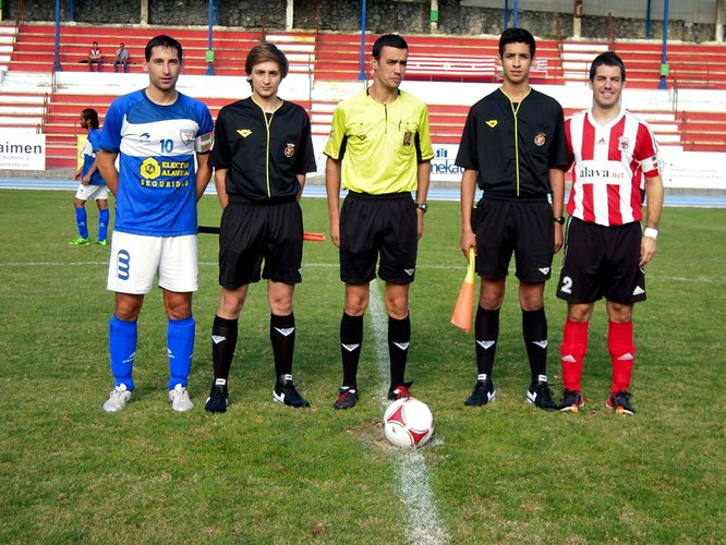 En el partido de la primera vuelta el Laudio venció por 2-0. Foto: Koldo Zurimendi.