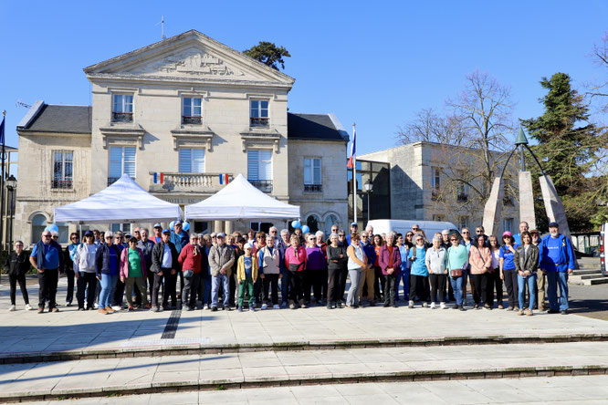 Plus de 80 personnes sous un beau soleil. Collecte pour la Ligue Contre le CANCER : 263.7 € .