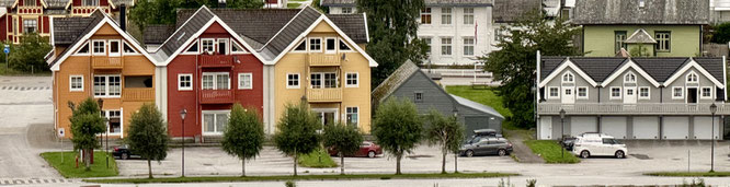 Bild: Holzhäuser